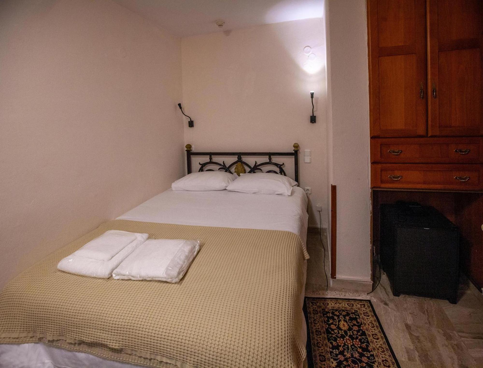 Byron Traditional Hotel Nafplio Quarto foto
