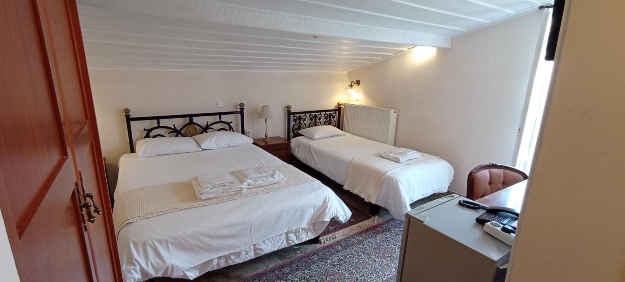 Byron Traditional Hotel Nafplio Quarto foto