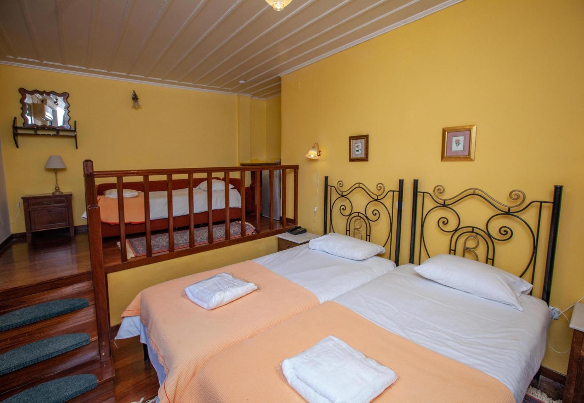 Byron Traditional Hotel Nafplio Quarto foto