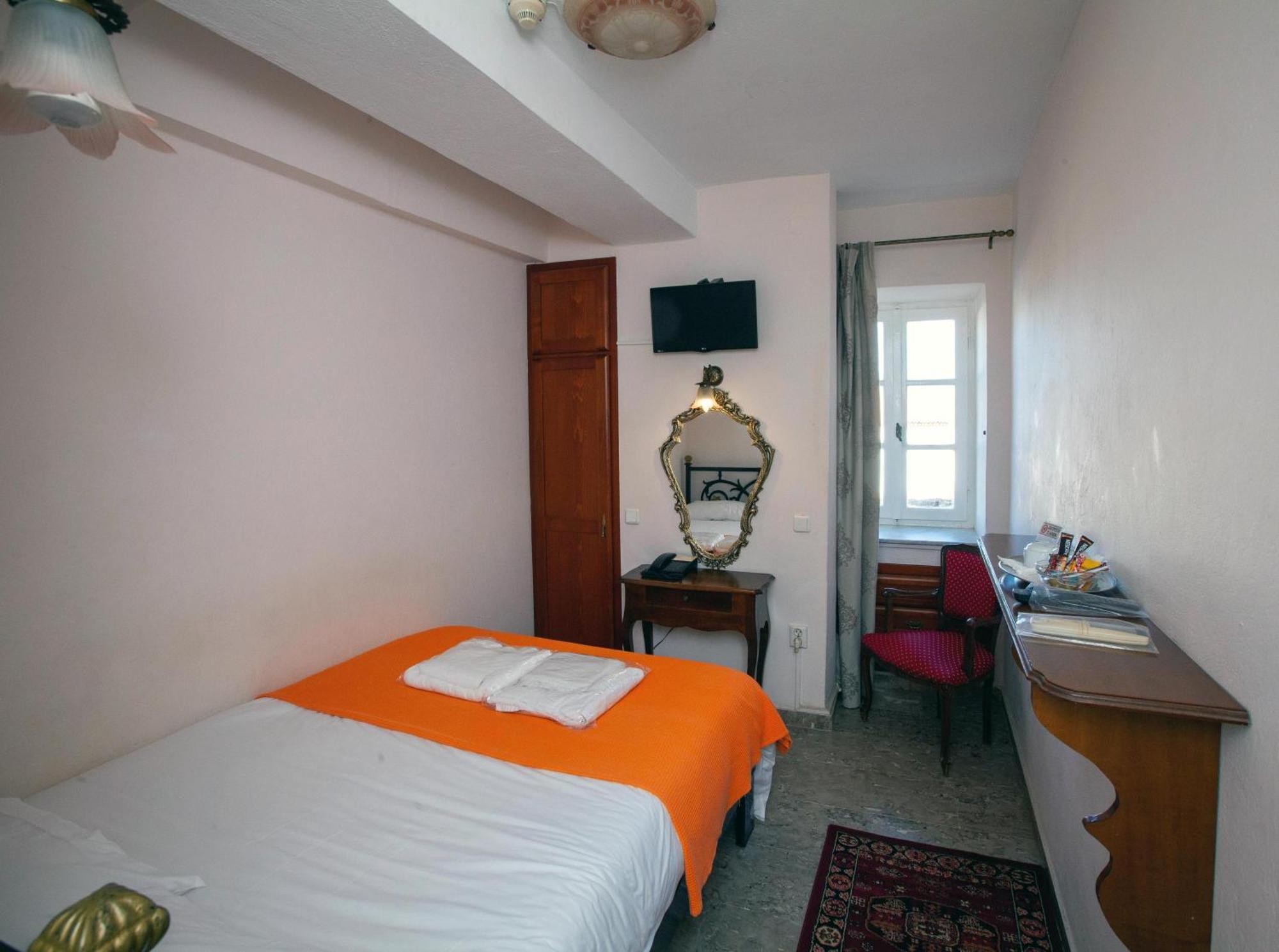 Byron Traditional Hotel Nafplio Quarto foto